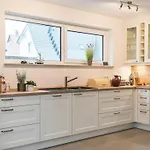 House Lindenstrasse Ferienhaus *